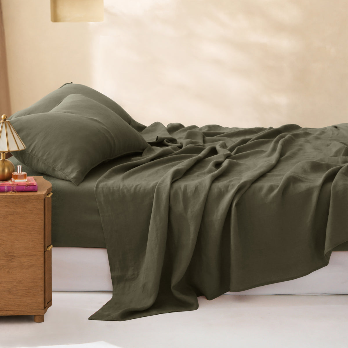 Moss Green Linen Sheet Set